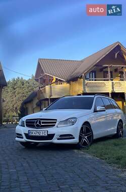 Універсал Mercedes-Benz C-Class 2012 в Рівному