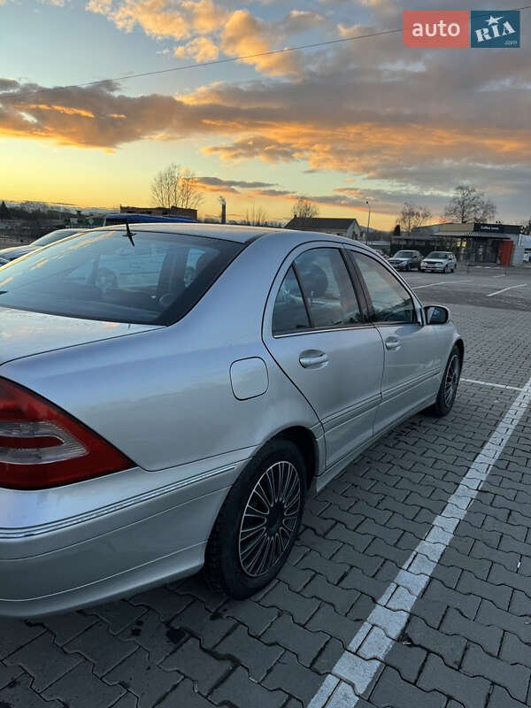 Седан Mercedes-Benz C-Class 2004 в Каменец-Подольском