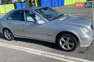 Седан Mercedes-Benz C-Class 2005 в 