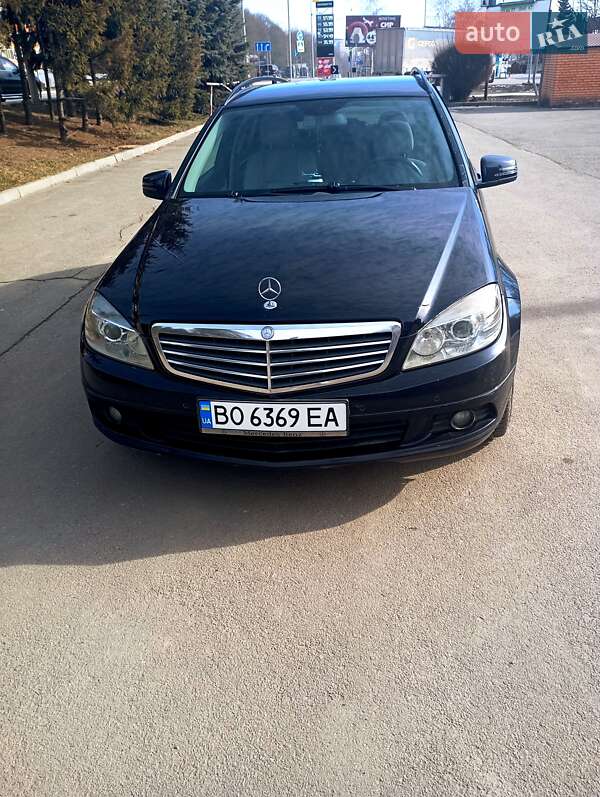 Универсал Mercedes-Benz C-Class 2010 в 