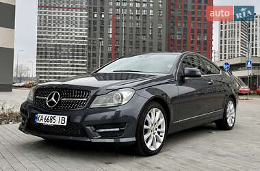 Купе Mercedes-Benz C-Class 2013 в Києві