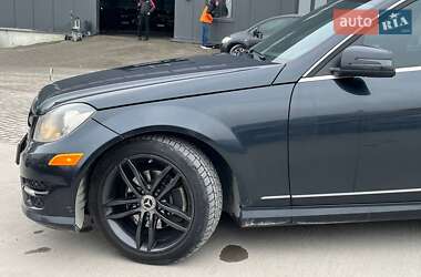 Седан Mercedes-Benz C-Class 2011 в 