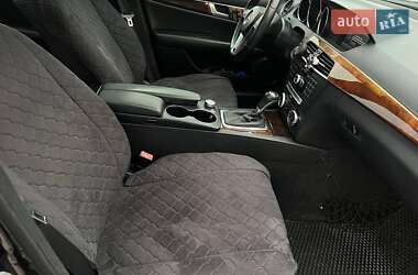 Седан Mercedes-Benz C-Class 2011 в 