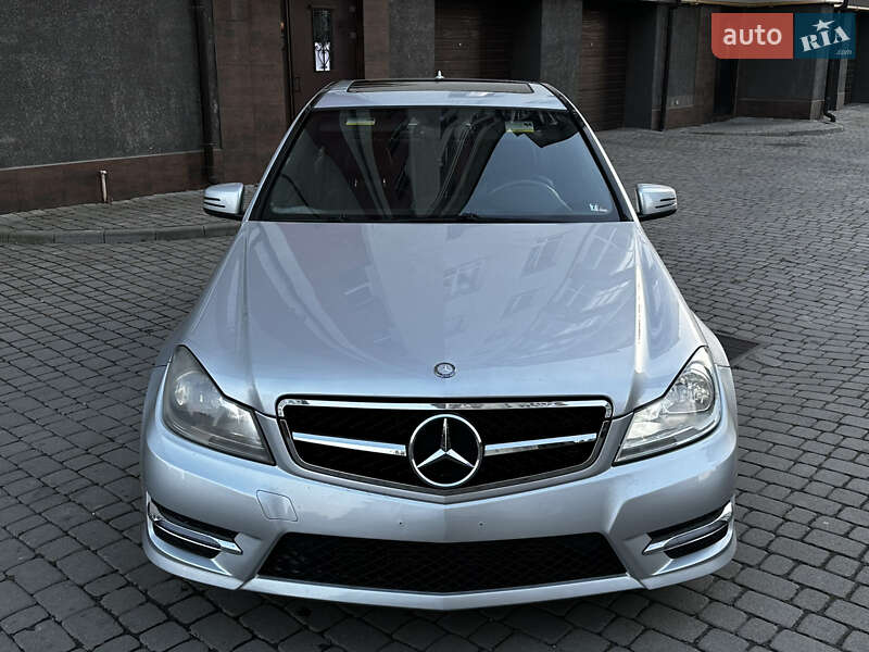 Седан Mercedes-Benz C-Class 2012 в Коломые