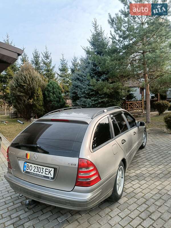 Универсал Mercedes-Benz C-Class 2004 в Шептицькому