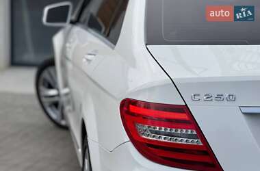 Седан Mercedes-Benz C-Class 2013 в 