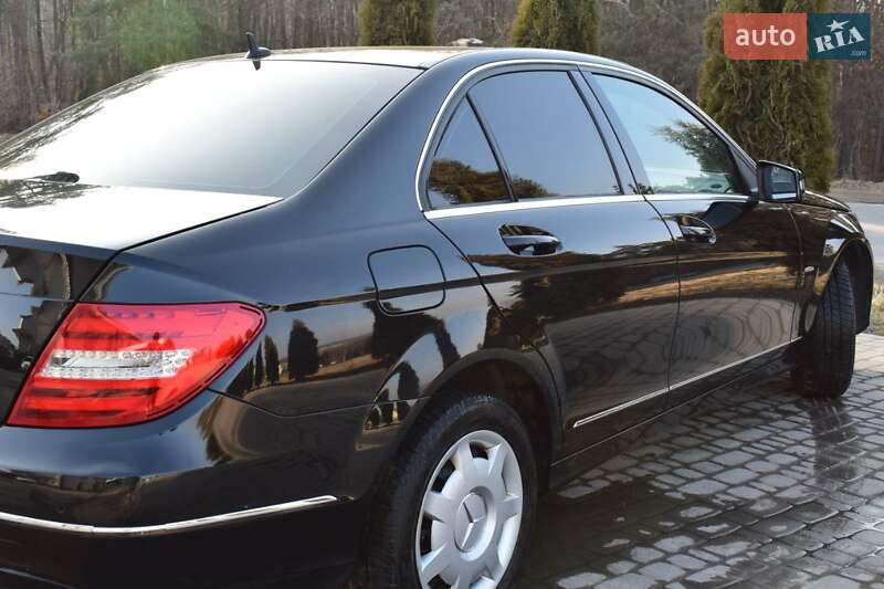 Седан Mercedes-Benz C-Class 2011 в Бучаче фото 9 Седан Mercedes-Benz C-Class 2011 в Бучаче