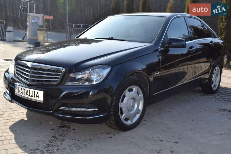 Седан Mercedes-Benz C-Class 2011 в Бучаче фото 28 Седан Mercedes-Benz C-Class 2011 в Бучаче