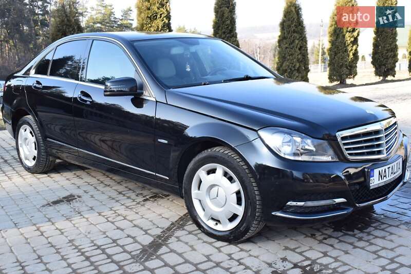 Седан Mercedes-Benz C-Class 2011 в Бучаче фото 32 Седан Mercedes-Benz C-Class 2011 в Бучаче