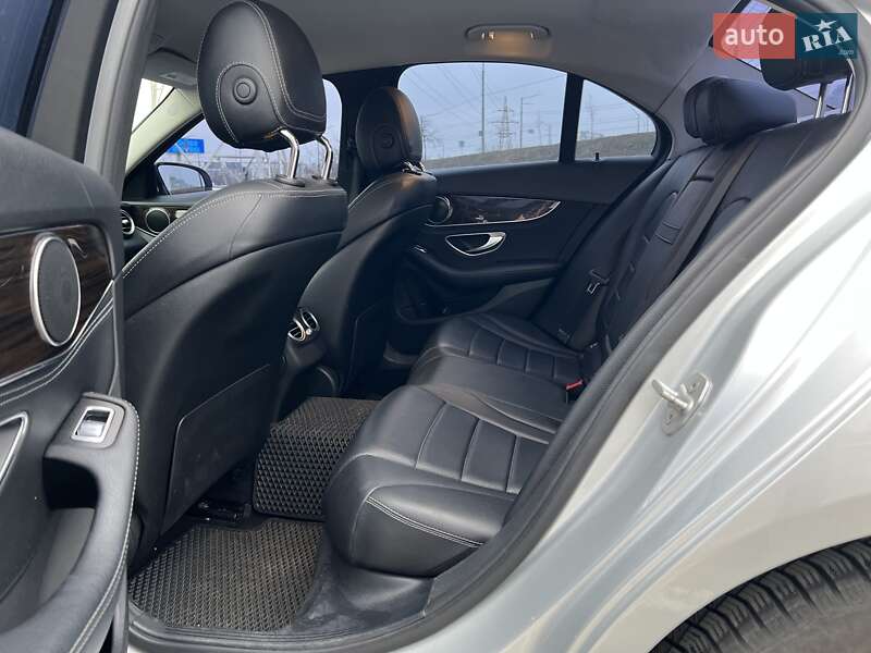 Седан Mercedes-Benz C-Class 2015 в Києві