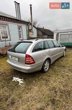Универсал Mercedes-Benz C-Class 2004 в 