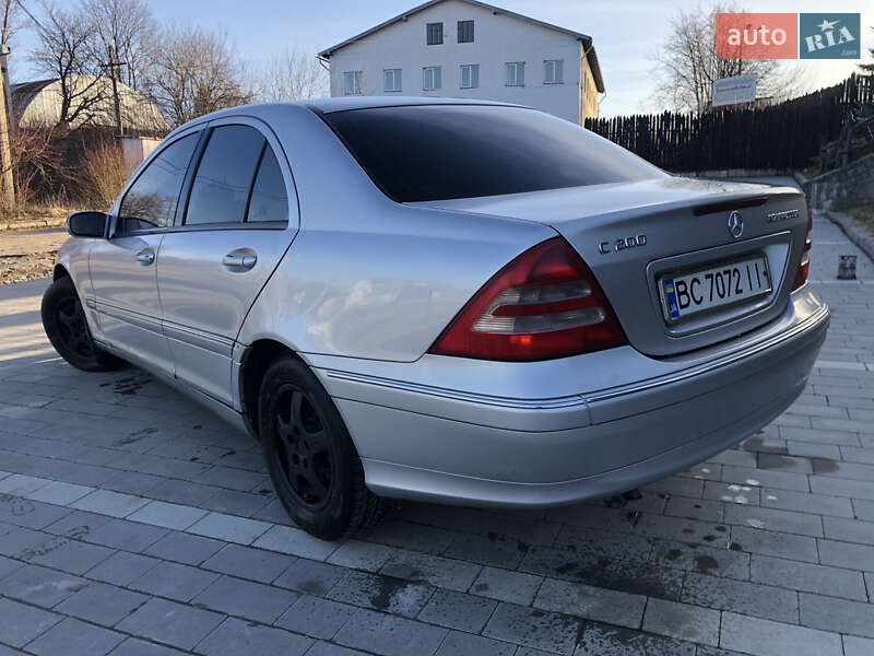 Седан Mercedes-Benz C-Class 2002 в Бориславе