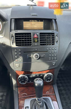 Седан Mercedes-Benz C-Class 2008 в 