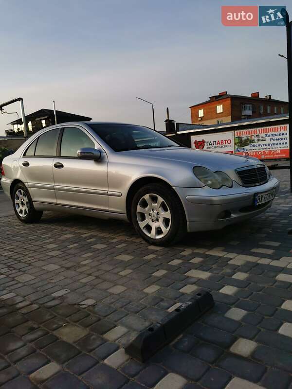 Седан Mercedes-Benz C-Class 2000 в 