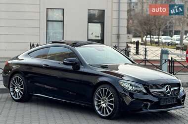 Купе Mercedes-Benz C-Class 2019 в 