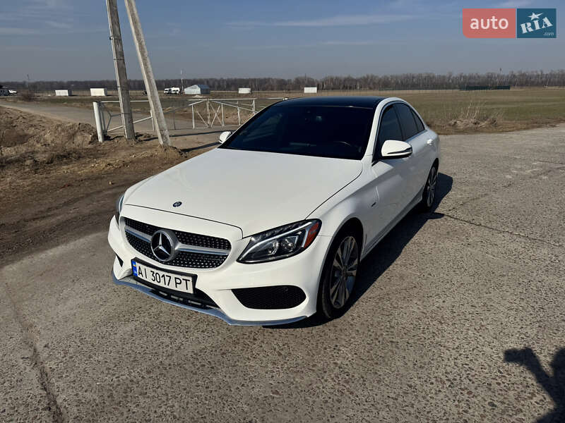 Седан Mercedes-Benz C-Class 2017 в Киеве