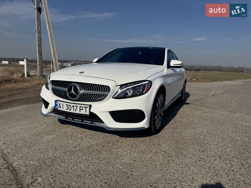 Седан Mercedes-Benz C-Class 2017 в Киеве