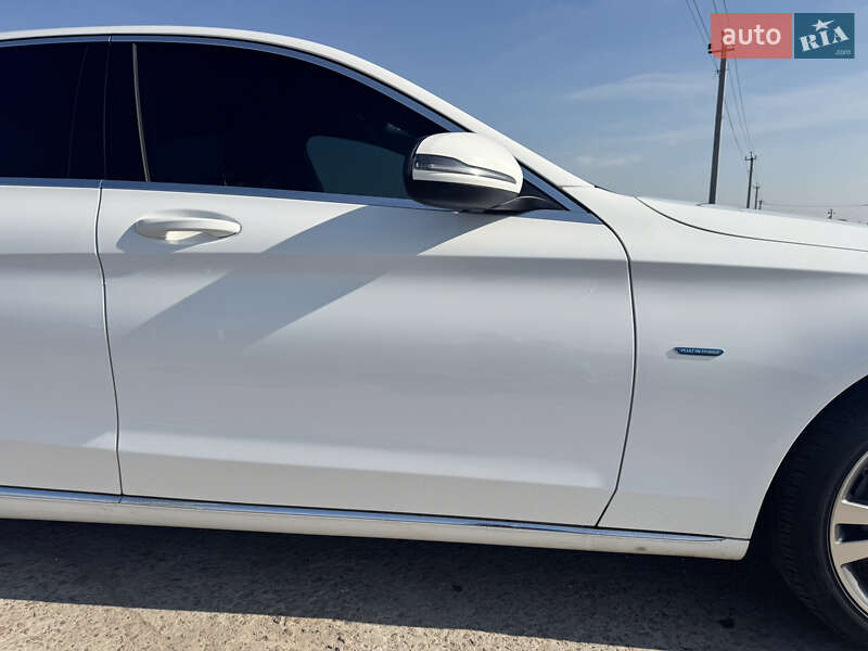 Седан Mercedes-Benz C-Class 2017 в Киеве