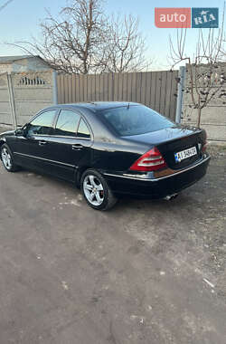 Седан Mercedes-Benz C-Class 2000 в 