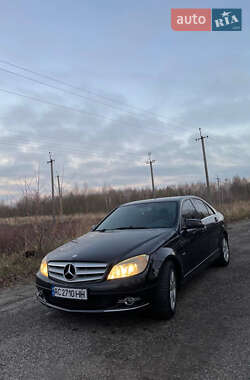 Седан Mercedes-Benz C-Class 2011 в 