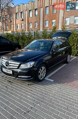 Універсал Mercedes-Benz C-Class 2012 в Черкасах