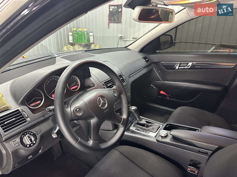 Седан Mercedes-Benz C-Class 2007 в Одессе