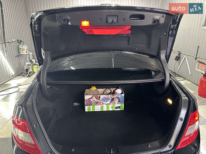 Седан Mercedes-Benz C-Class 2007 в Одессе