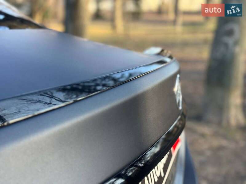 Седан Mercedes-Benz C-Class 2015 в Киеве