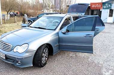 Універсал Mercedes-Benz C-Class 2004 в Львові