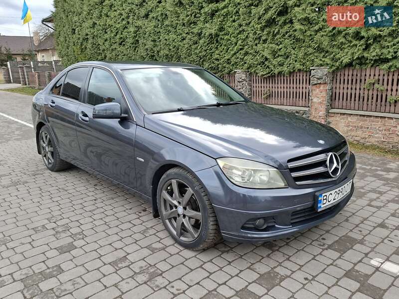 Mercedes-Benz C-Class 2009