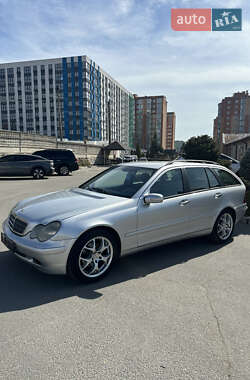 Універсал Mercedes-Benz C-Class 2003 в Дніпрі