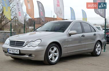 Седан Mercedes-Benz C-Class 2003 в Бердичеве