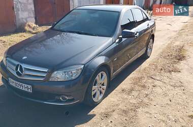 Седан Mercedes-Benz C-Class 2010 в Овручі