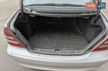 Седан Mercedes-Benz C-Class 2003 в 