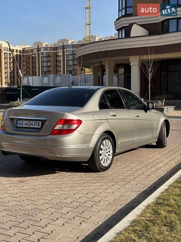 Седан Mercedes-Benz C-Class 2008 в Киеве