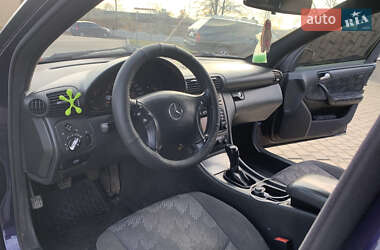 Седан Mercedes-Benz C-Class 2002 в 