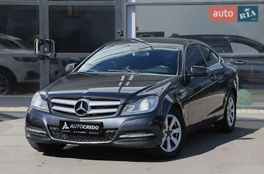 Купе Mercedes-Benz C-Class 2013 в 