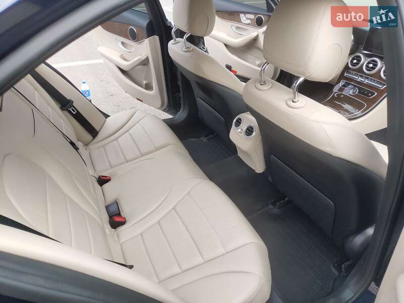Седан Mercedes-Benz C-Class 2016 в Харькове