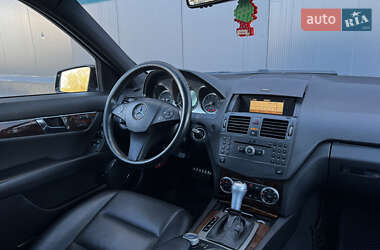 Седан Mercedes-Benz C-Class 2009 в 