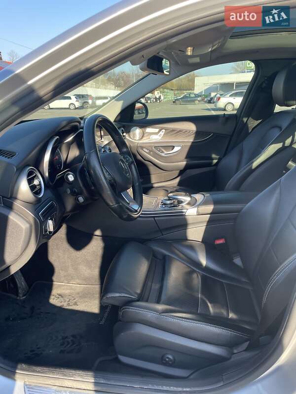 Седан Mercedes-Benz C-Class 2015 в Ужгороде