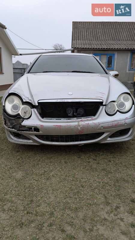 Купе Mercedes-Benz C-Class 2003 в 