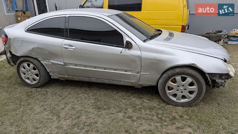 Купе Mercedes-Benz C-Class 2003 в Чернівцях