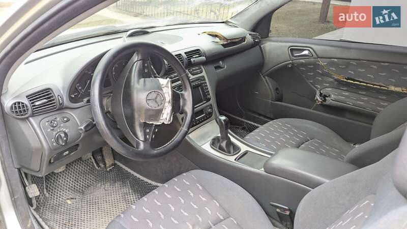 Купе Mercedes-Benz C-Class 2003 в Чернівцях