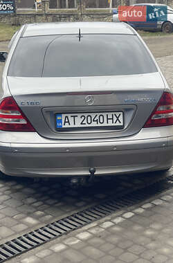 Седан Mercedes-Benz C-Class 2004 в 
