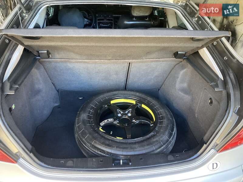 Купе Mercedes-Benz C-Class 2001 в Миргороде