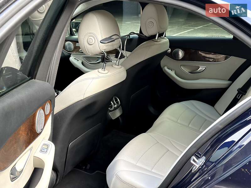 Седан Mercedes-Benz C-Class 2016 в Киеве