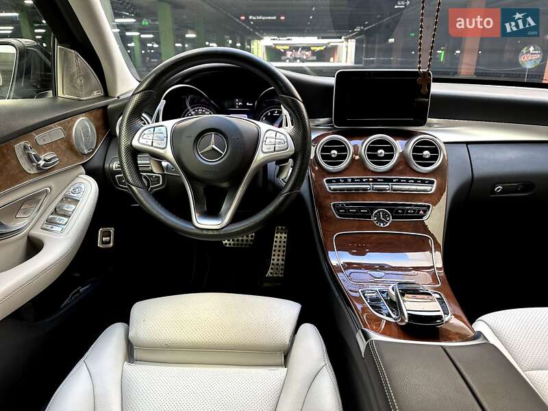 Седан Mercedes-Benz C-Class 2016 в Киеве