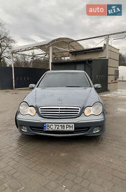 Седан Mercedes-Benz C-Class 2006 в 