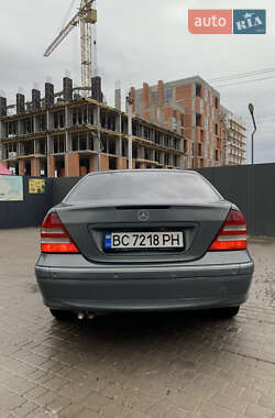Седан Mercedes-Benz C-Class 2006 в 
