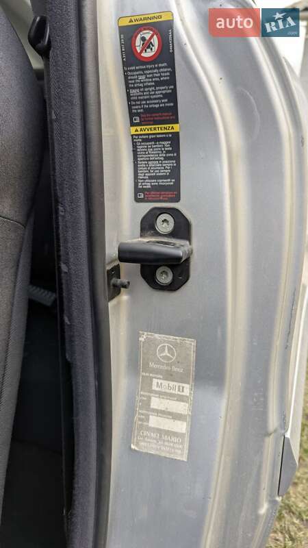 Купе Mercedes-Benz C-Class 2003 в Чернівцях